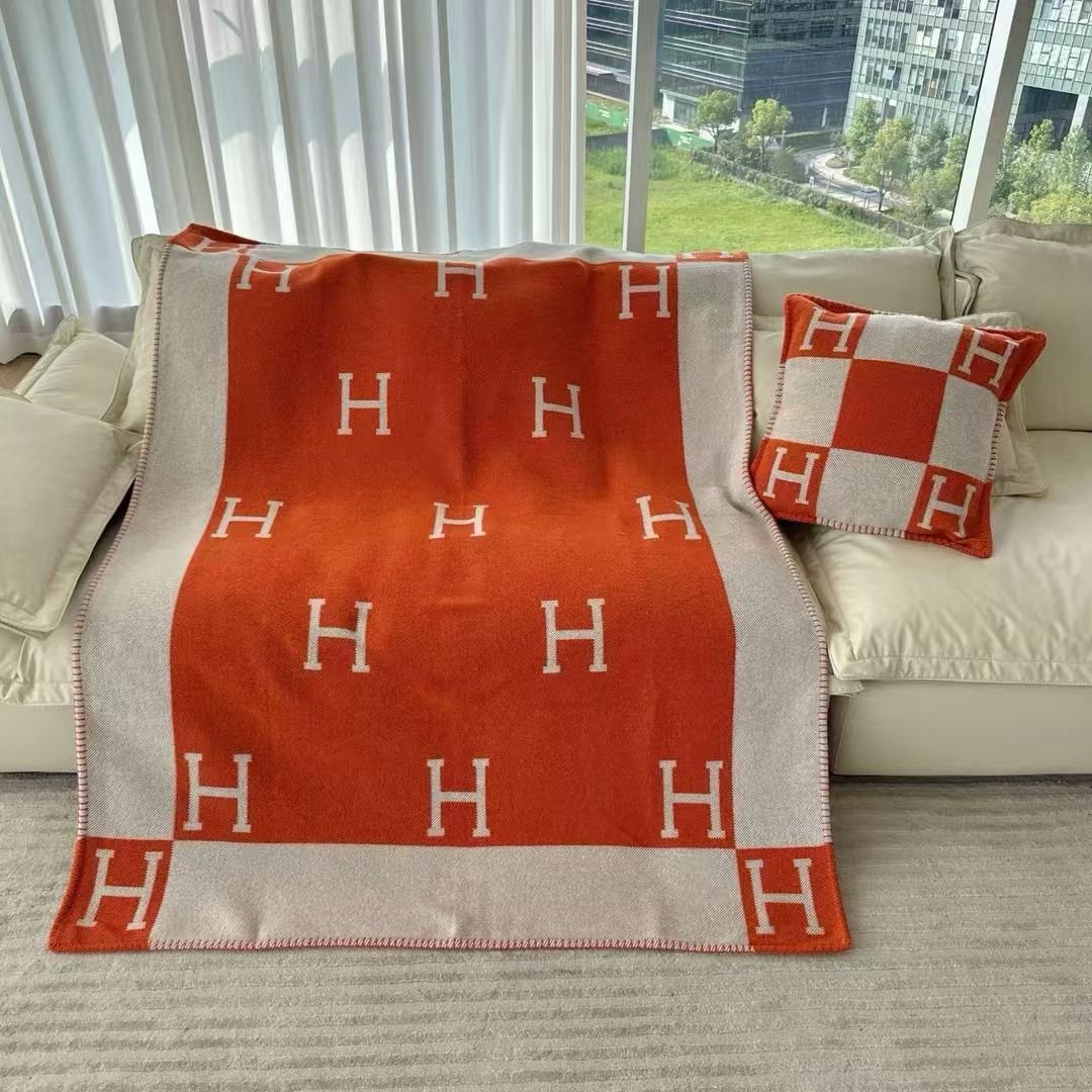 Hermes Blanket, Master Quality with different colors available. - Image 4 of 6